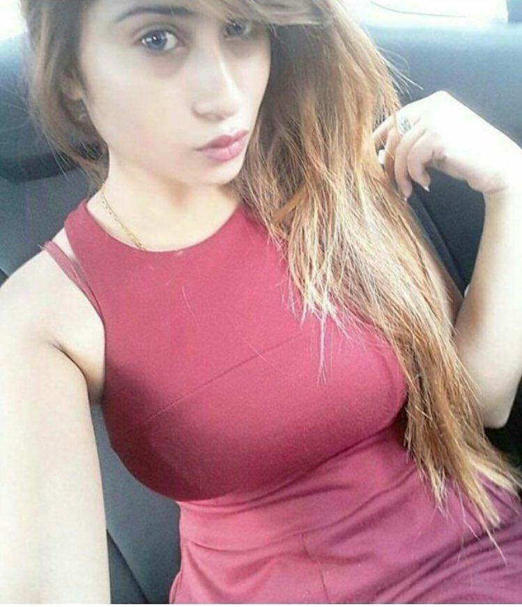 Annushka-Delhi-Escorts